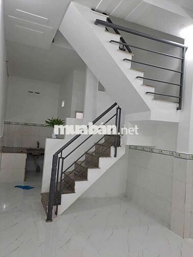 bán nhà sát chợ Tân Hiệp. hóc môn. tphcm