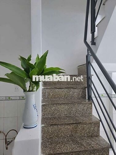 bán nhà sát chợ Tân Hiệp. hóc môn. tphcm