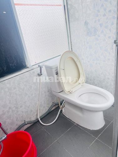 Cho Thuê Phòng Trọ Giá Rẻ có Cửa Sổ, Ban Công Thoáng Mát ngay Quận 1