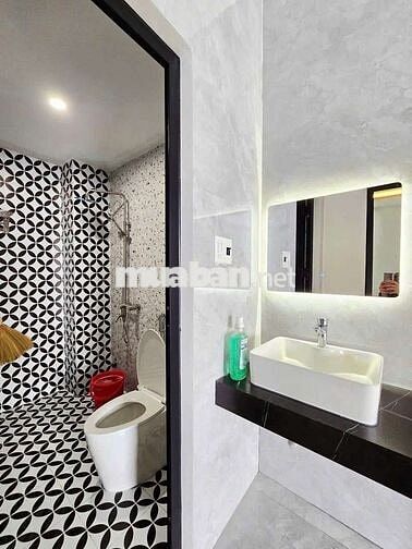 Bán nhà 3tầng triệu Cuốc Đạt Cẩm Lệ Đà nẵng 