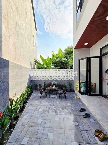 Bán nhà 3tầng triệu Cuốc Đạt Cẩm Lệ Đà nẵng 