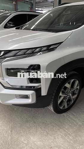 Xpander Cross 2025 xe lướt giá mềm