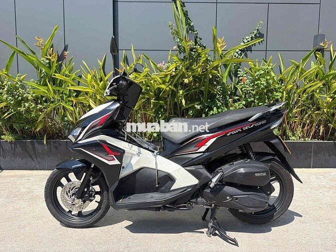 Honda Air Blade 125 2018 Đen trắng biển SG