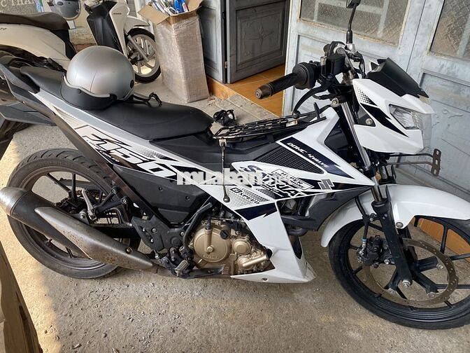 Suzuki Satria F150 2017 Trắng đen