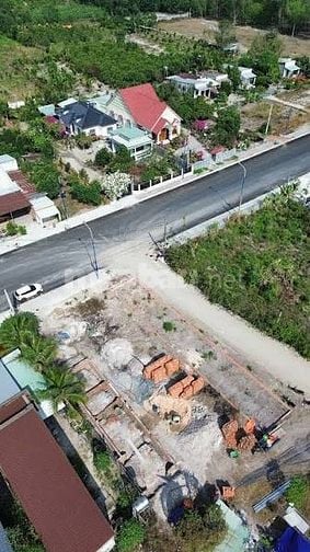 Cần bán đất thổ cư sẵn 500m2 Sổ riêng chỉ 400 triệu 