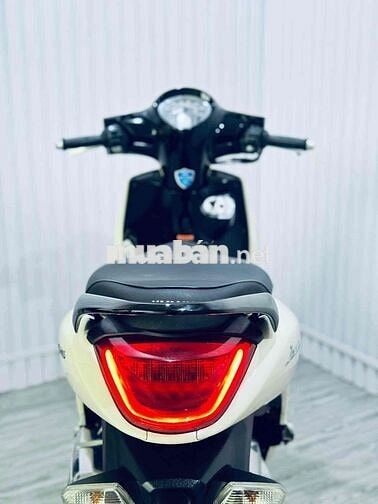 Yamaha Janus màu Kem