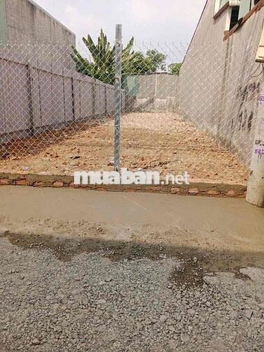Cần bán lô đất MT Bình nhâm 88 5x25 có 60m2 ODT giá 4ty4