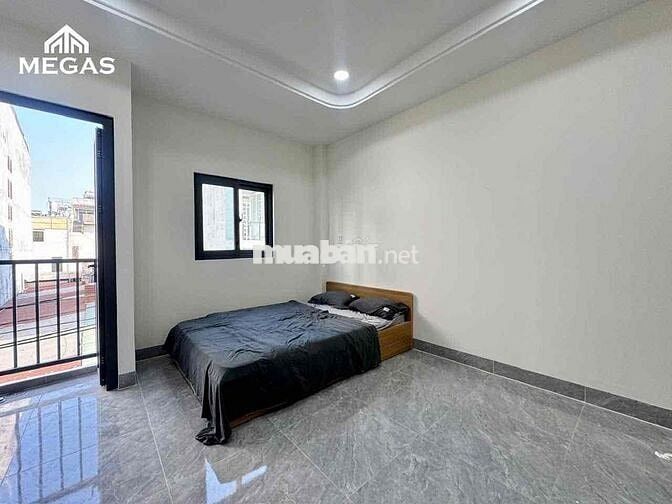 SIÊU PHẨM STUDIO BAN CÔNG ĐẦY ĐỦ TIỆN NGHI RỘNG 30m3 mới 100%