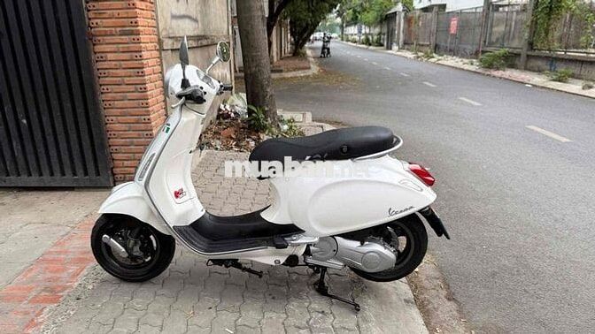 Piaggio Vespa đèn tròn 2015 Trắng