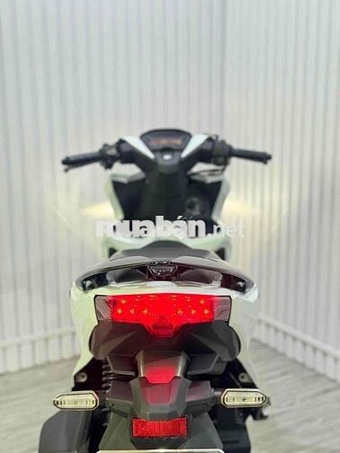 Honda Vario 150 Trắng