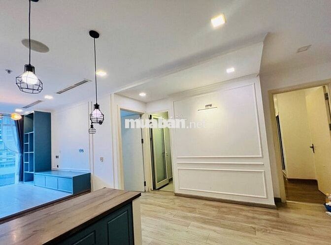 Cho Thuê Căn Hộ CC Vinhomes CentralPark Landmark 81: 70m2 25Củ