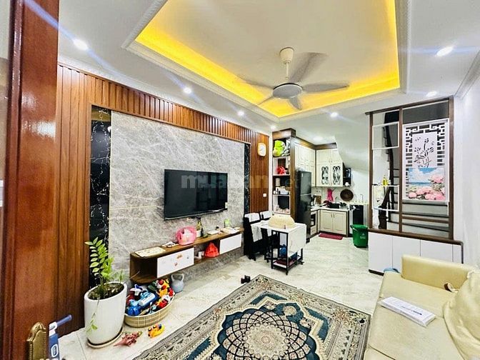 Cần bán nhanh nhà Hồ Tùng Mậu để chuyển nhà to hơn, giá 8.5 đồng cóbớt