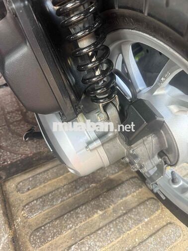 Honda Vision màu Trắng khoá smakey