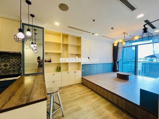 Cho Thuê Căn Hộ CC Vinhomes CentralPark Landmark 81: 70m2 25Củ