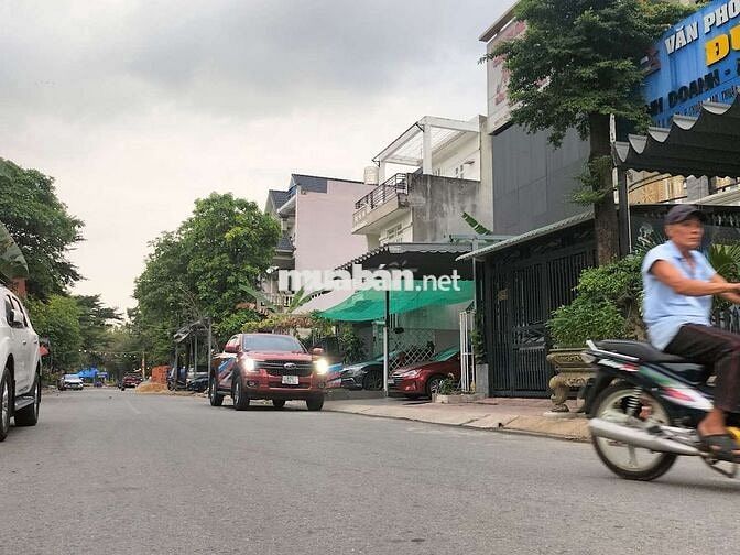 🆘🆘 ngợp lắm rồi giảm sốc 400t từ 2,57ty còn 2ty168t  phải nhanh ạ