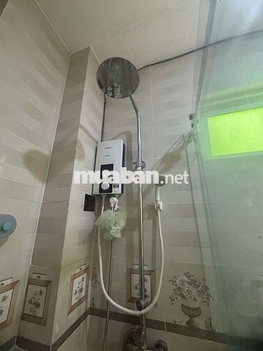 Nhà 1 trệt 2 lầu sân thượng đường số 10 KDC vĩnh lộc BHH B bình tân