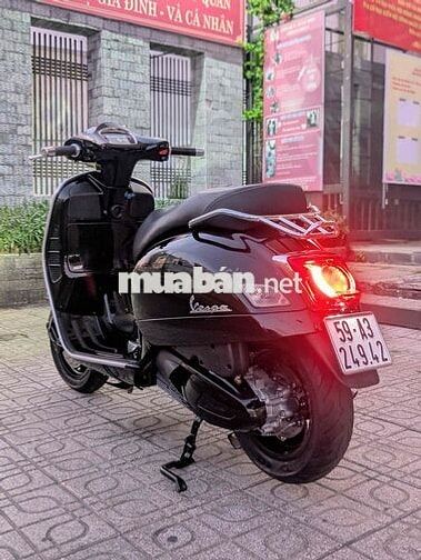 GTS SuperTech 300 Màu Đen 03/2020