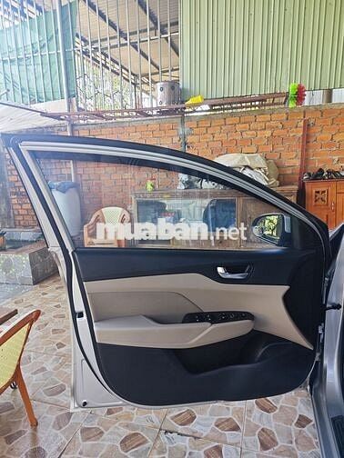 Hyundai Accent 2019 Số tự động Bạc