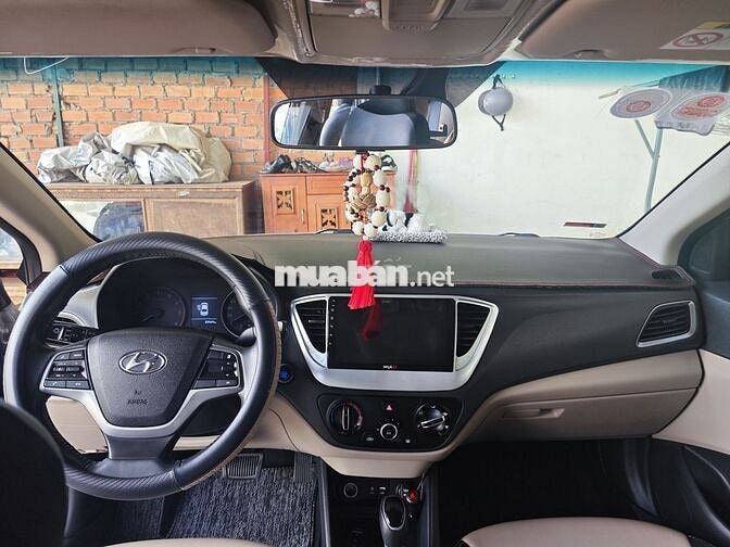 Hyundai Accent 2019 Số tự động Bạc