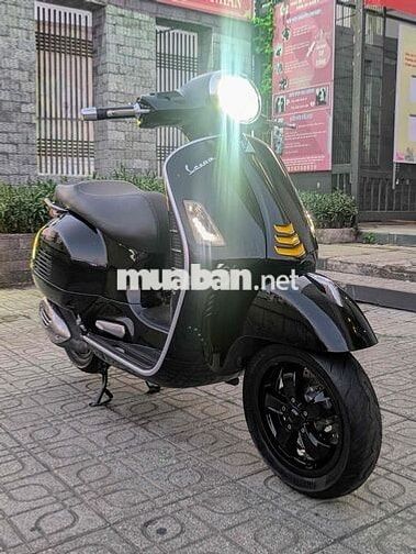 GTS SuperTech 300 Màu Đen 03/2020