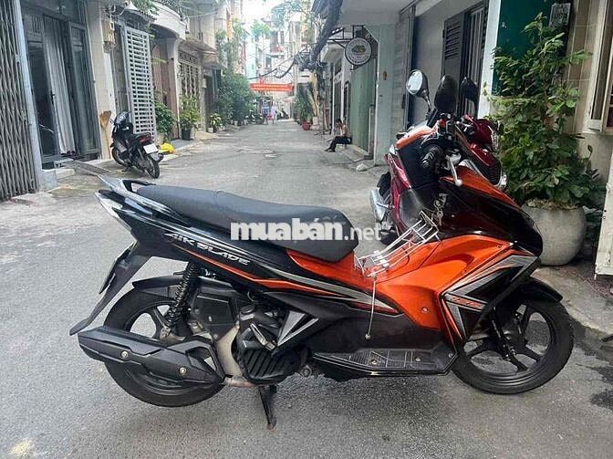 Honda Air Blade 2014 Cam đen