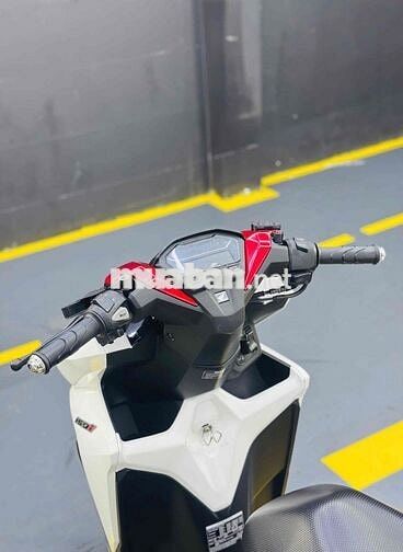 Honda Vario 150 2019 Trắng Đỏ