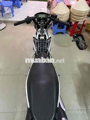 Suzuki Satria Fi 150 Trắng đen