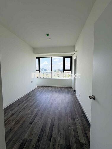căn 3pn 152m2 view đẹp, đại lộ và hồ nước lớn. Cho thuê cơ bản