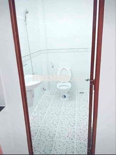 Cho thuê phòng đường CMT8 gần CV Lê Thị Riêng