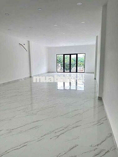 Mặt tiền Cách Mạng Tháng 8. 6x30m. 3 tầng , xây mới
