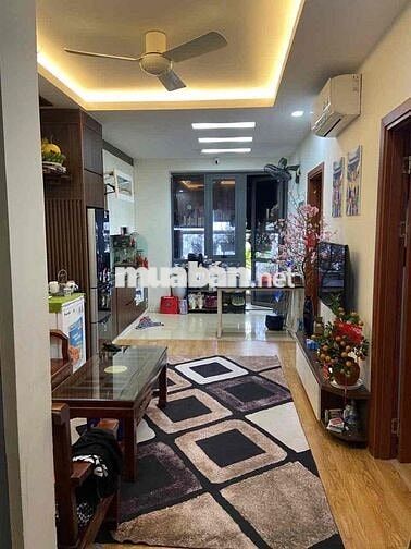 cần bán gấp chung cư CT36 căn góc, vị trí trung tâm