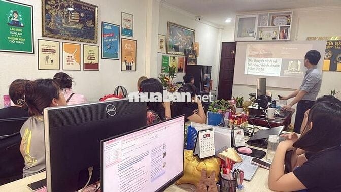 Cẩn Tuyển 1 Bạn Admin Đi Làm Ngay Quận Tân Bình