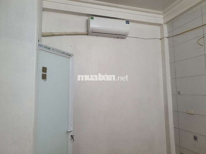 Cho thuê phòng trọ Linh Đàm 25m, điều hoà, vs khép kín