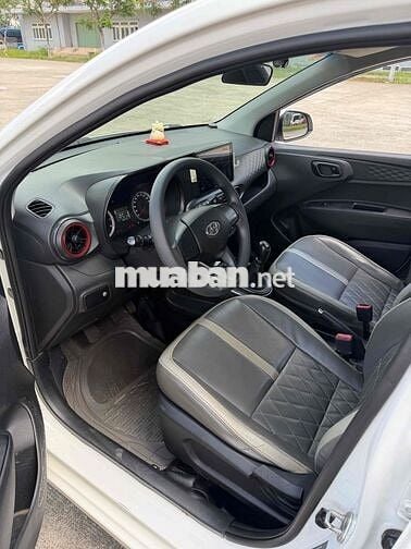Hyundai i10 2022 màu Trắng