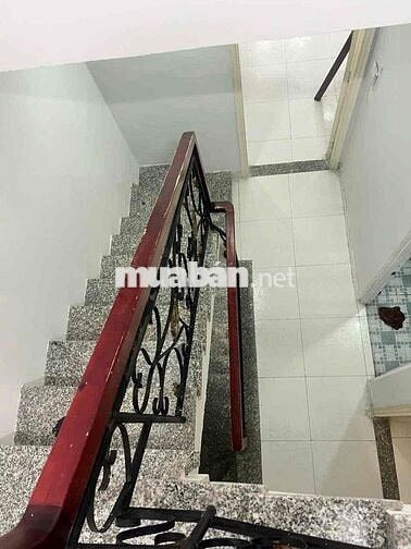 NHÀ 2 LẦU 3PN TX25 ĐƯỜNG XE HƠI GIÁ 6 TRIỆU