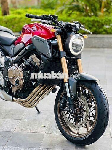 Mạnh Hà Motor bán Honda CB650R 2023 lướt 7000 km