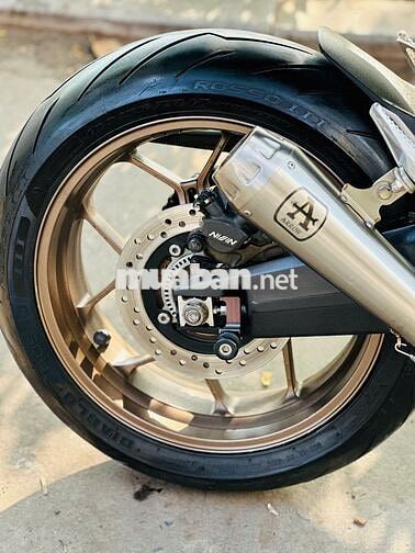 Mạnh Hà Motor bán Honda CB650R 2020 biển HN keng