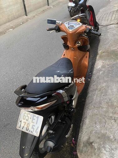Yamaha Luvias Nâu Đen Tự động