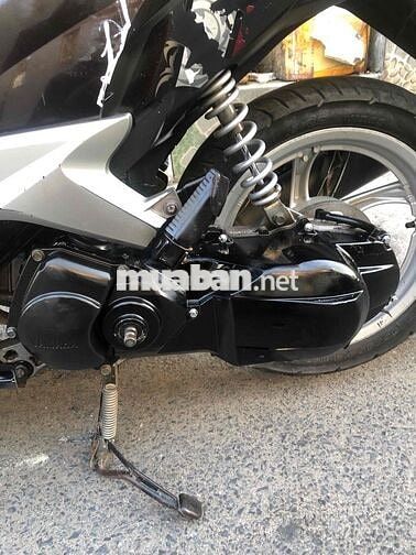 Yamaha Luvias Nâu Đen Tự động