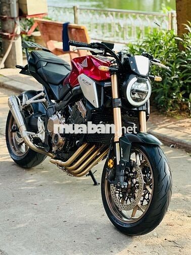 Mạnh Hà Motor bán Honda CB650R 2020 biển HN keng