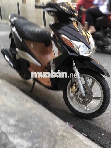 Yamaha Luvias Nâu Đen Tự động