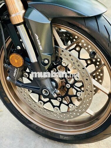Mạnh Hà Motor bán Honda CB650R 2020 biển HN keng