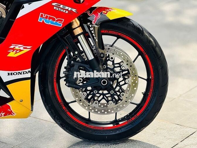 Mạnh Hà Motor bán Honda CBR650R 2021 siêu keng