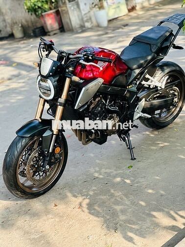 Mạnh Hà Motor bán Honda CB650R 2020 biển HN keng