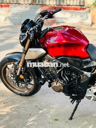 Mạnh Hà Motor bán Honda CB650R 2020 biển HN keng