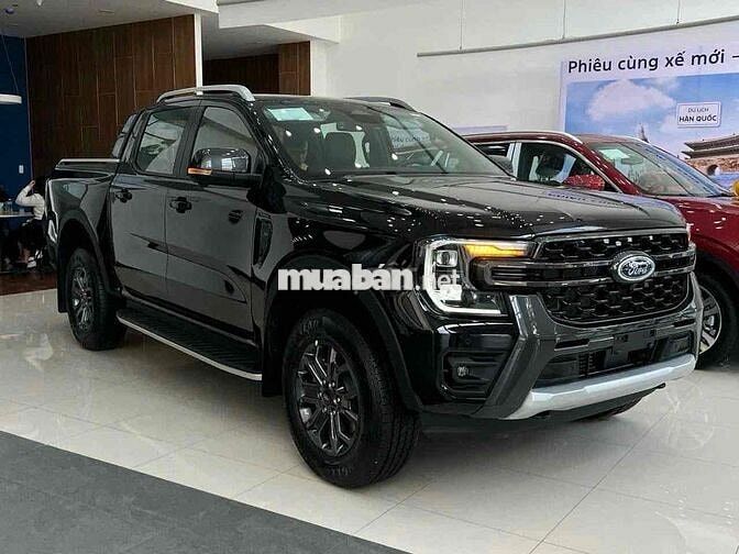 Ford Wildtrak 2026 rẻ hơn xe lướt