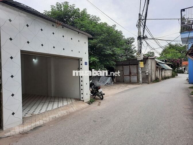Bán nhà cấp 4 mặt đường Hữu Hòa
