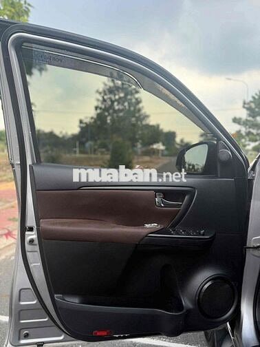 Toyota Fortuner 2017 Bạc 140000 km