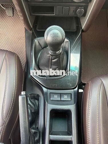 Toyota Fortuner 2017 Bạc 140000 km