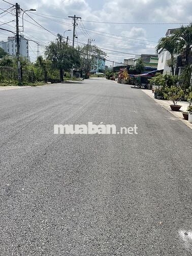 Nhà trệt lầu tại Lê Văn Lương. 5x27 nhà mới. Shr hỗ trợ bank